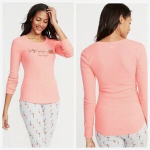 Old Navy Slim-Fit Holiday Flamingo Sleigh Graphic Thermal Knit Top Size Small